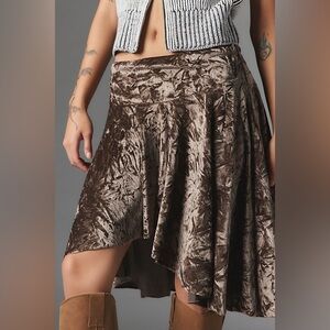 NWOT - Silence + Noise Willa Crushed Velvet Mini Skirt in Brown - Various Sizes